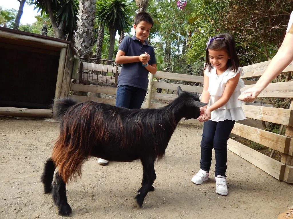 Hotel Selwo Lodge - Animal Park Tickets Included Estepona